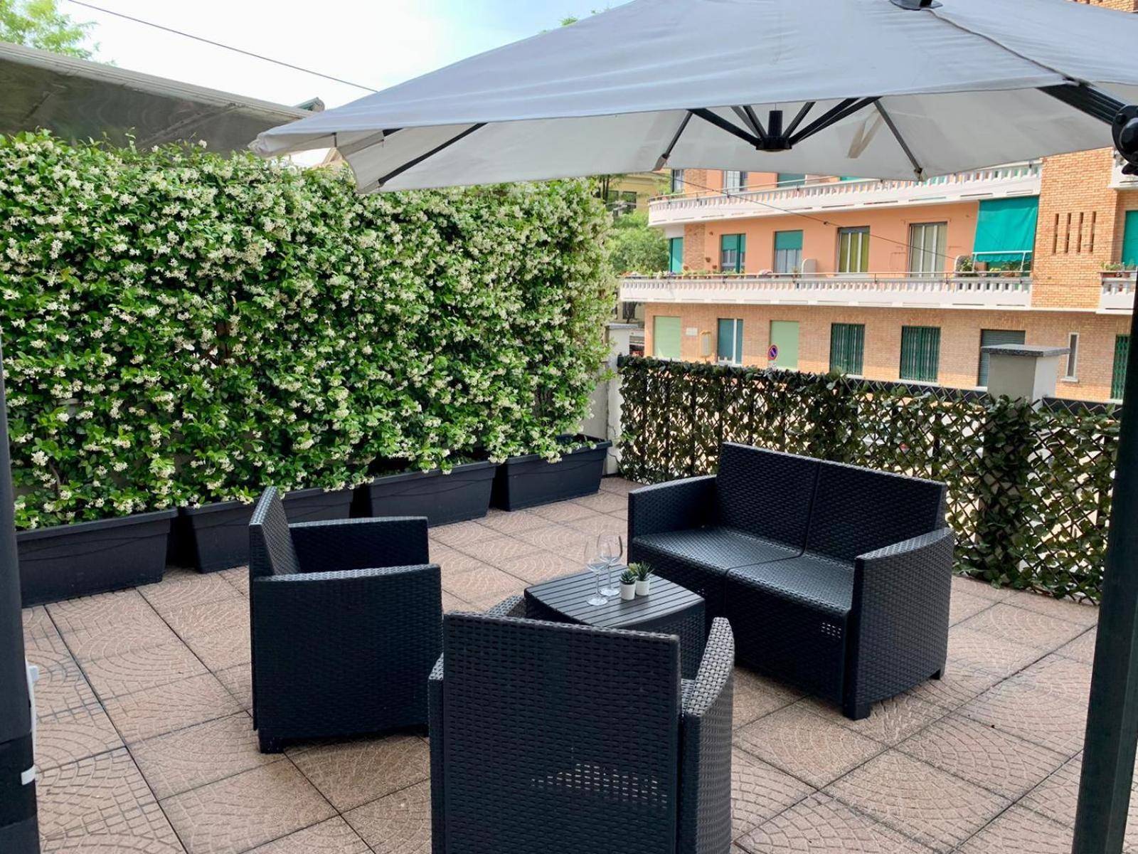 Bright Terrace In Milano Apartment Exterior photo